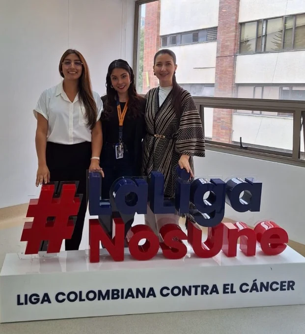 Equipo Cuidando Sonrisas en Liga Colombiana Contra el Cáncer